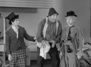 Chico and Harpo with Edgar Kennedy in "Duck Soup" from 1933 ...