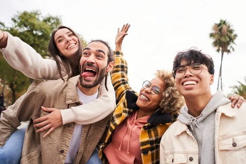 Ejemplo de humanocentrismo: lo importante es ser un humano, con independencia de la raza