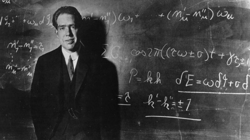 Bohr escribió en 1931 este libro sobre su teoría atómica